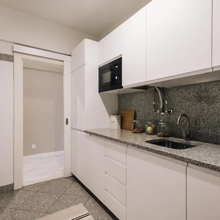 Ladispoli - 1 Bedroom In Estrela Daire Lisboa